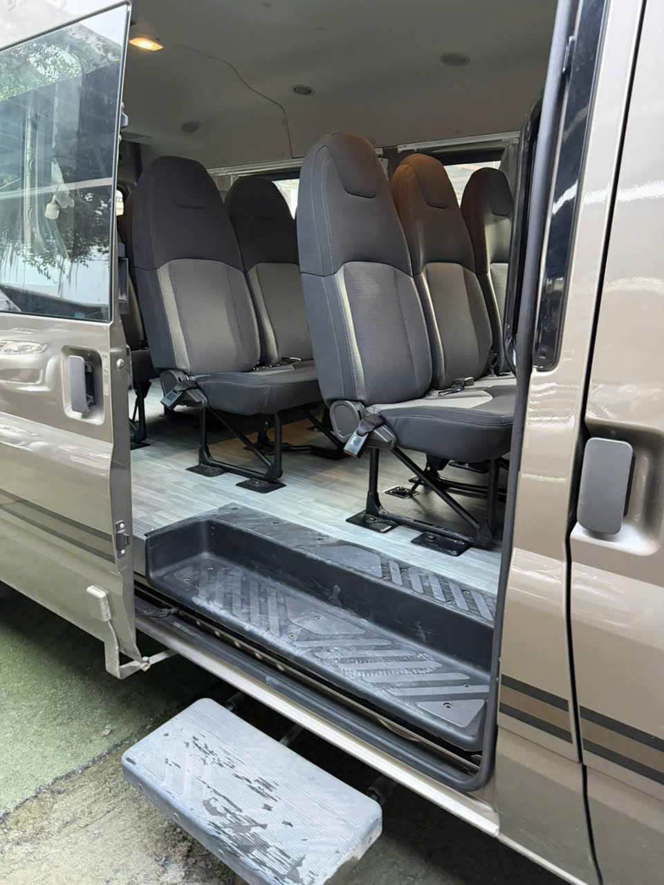 Ford Transit 2024 - Ảnh 4