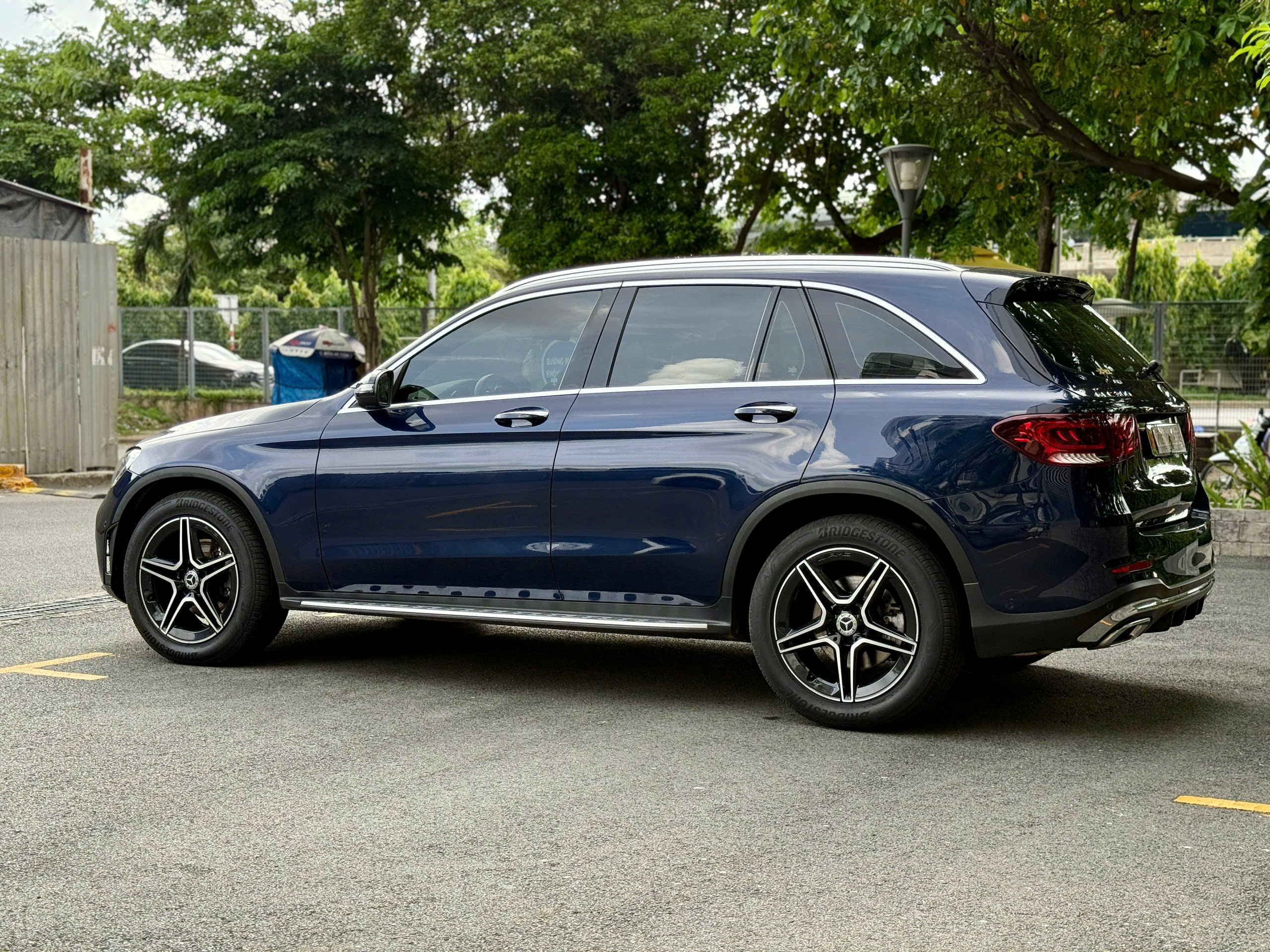 Mercedes-Benz GLC 300 V1 2021 (Full Option) - Ảnh 4