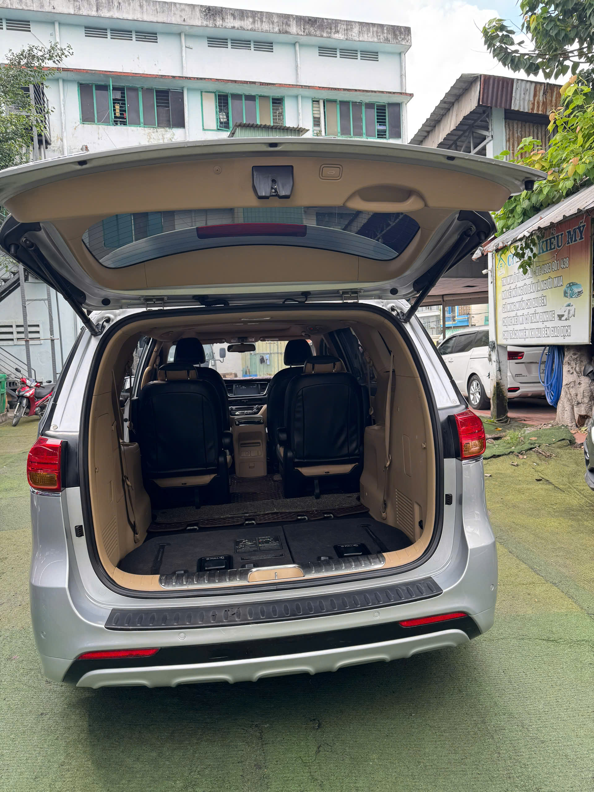 Kia Sedona 2016 - Ảnh 2