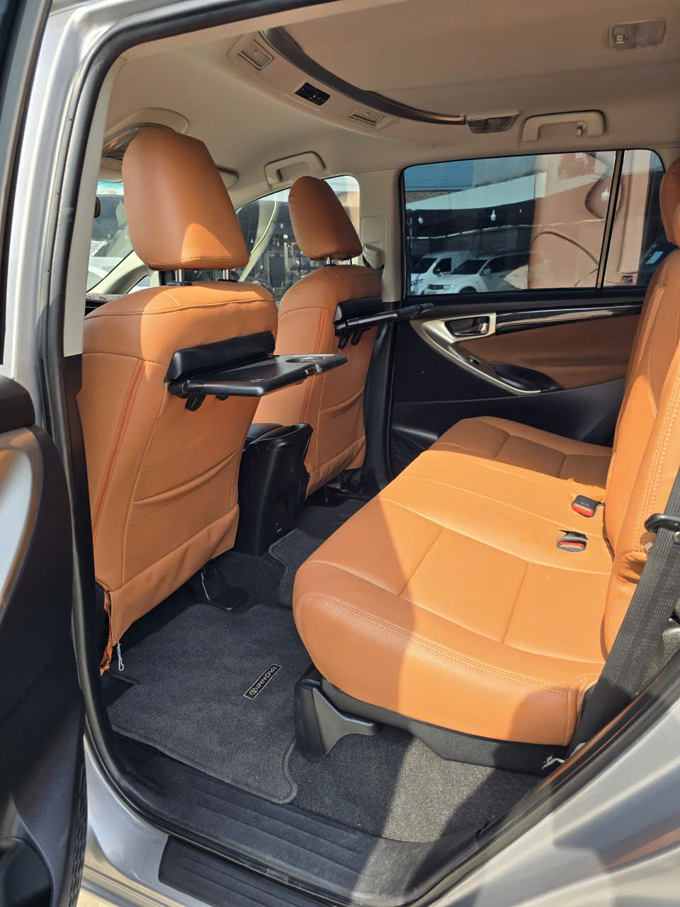 Toyota Innova 2018 G AT - Ảnh 4